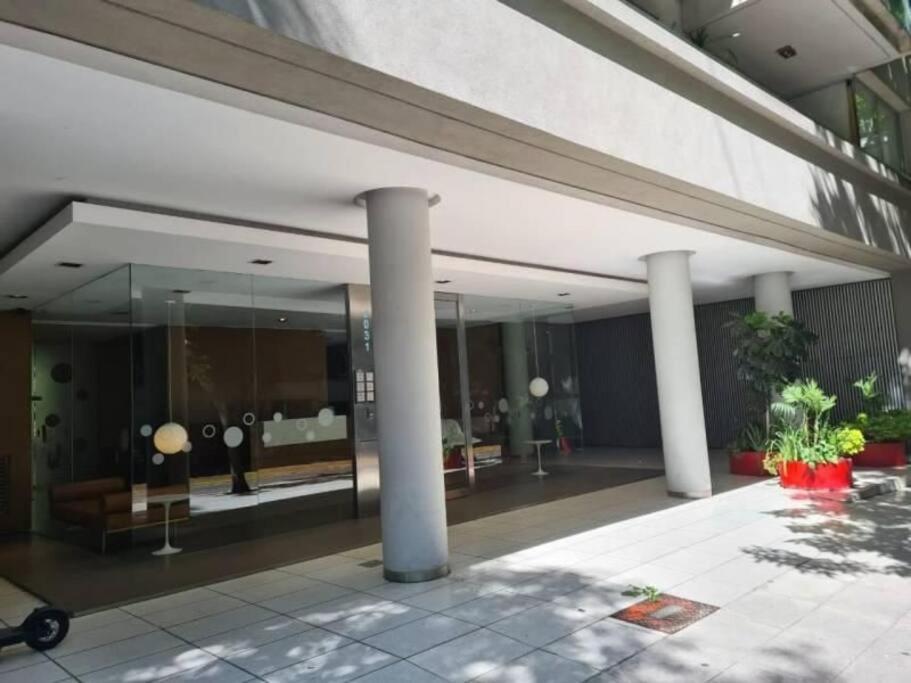 Apartment Lovely In Recoleta. Beautiful Place! Buenos Aires